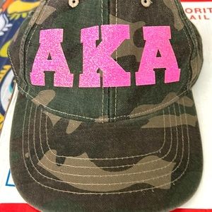 This is a cute little Camouflage AKA baseball 🧢 cap! One size fits most…